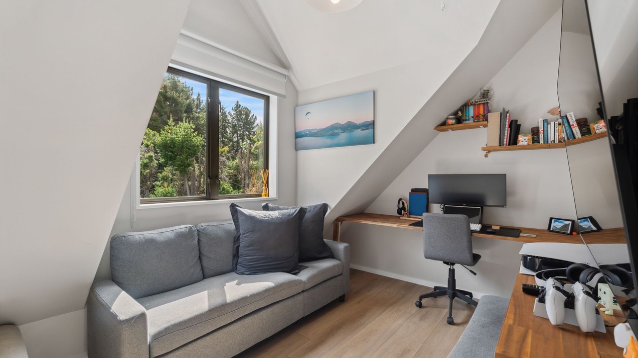 Photo of Livingroom in Arthur's Point