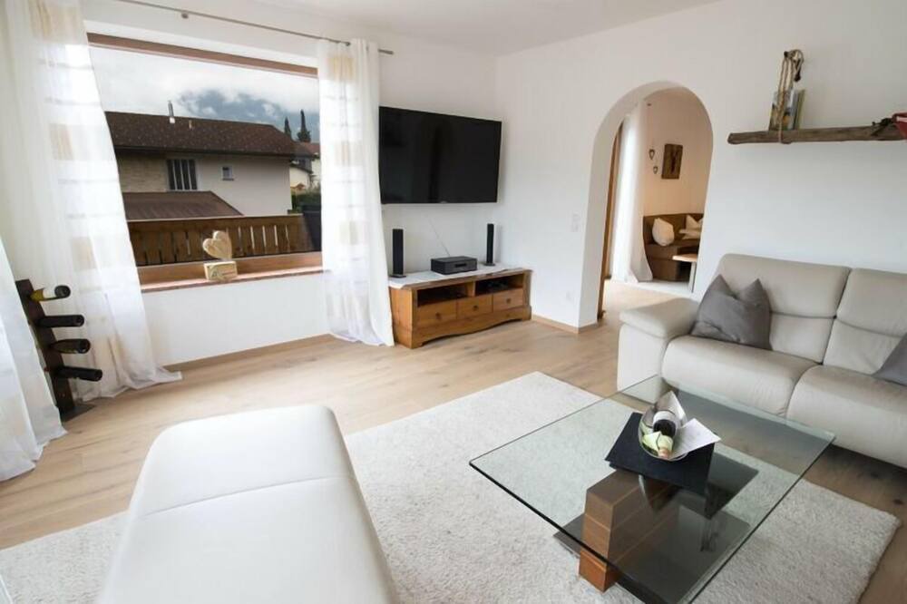 Photo of Livingroom in Bibelod