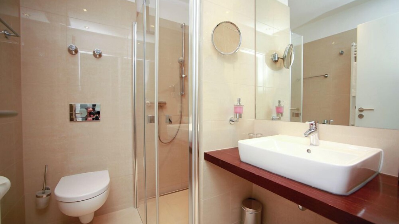 Photo of Bathroom in Maxlrain