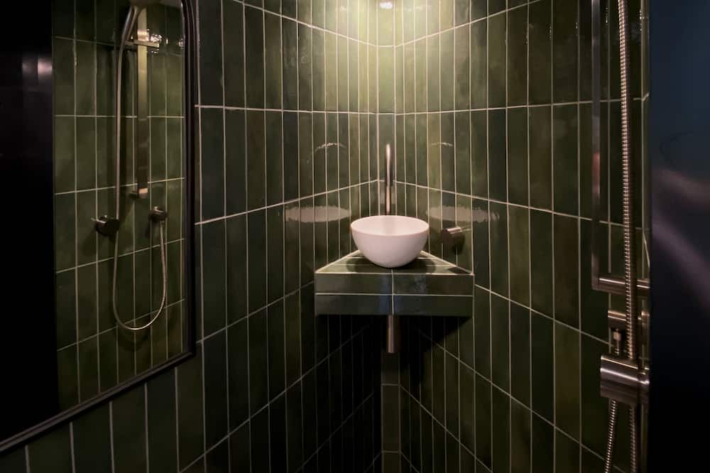 Photo of Bathroom in Closeburn