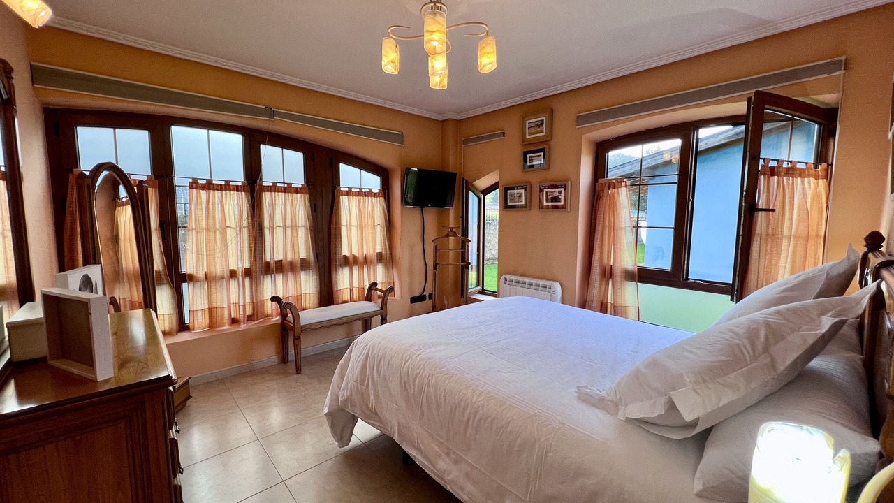 Photo of Bedroom in Maono