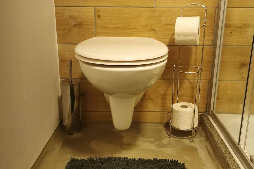 Photo of Bathroom in Ebbs