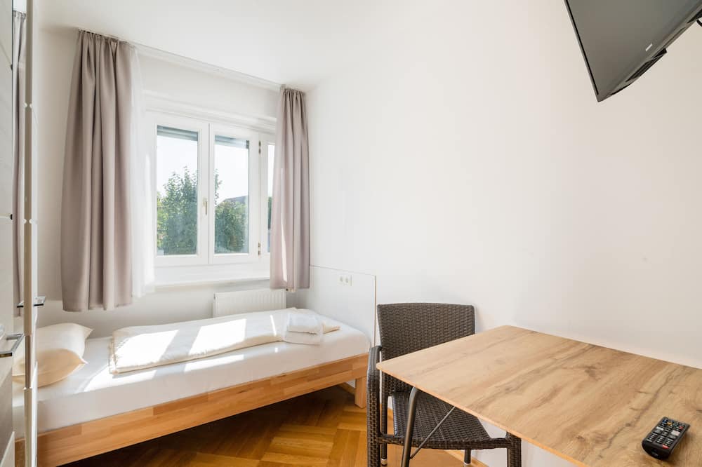 Photo of Bedroom in Altdorf
