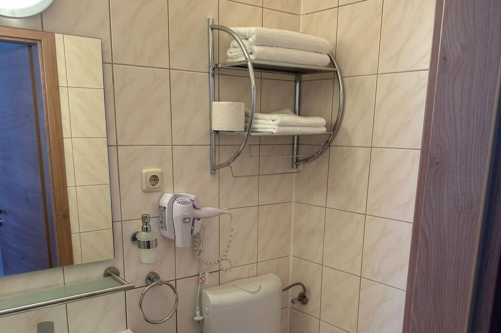 Photo of Bathroom in Abensberg