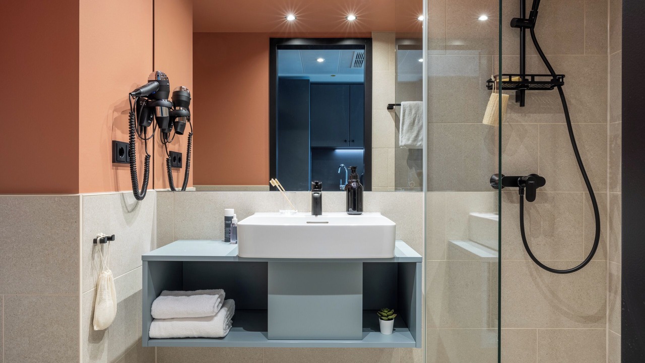 Photo of Bathroom in Milbertshofen - Am Hart
