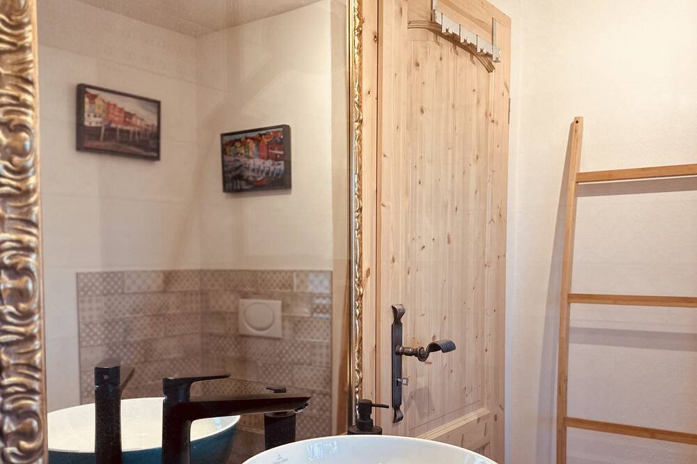 Photo of Bathroom in Pittenhart