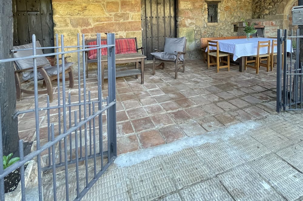 Photo of Outdoor in Novales