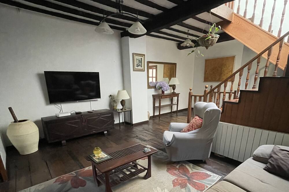 Photo of Livingroom in Novales
