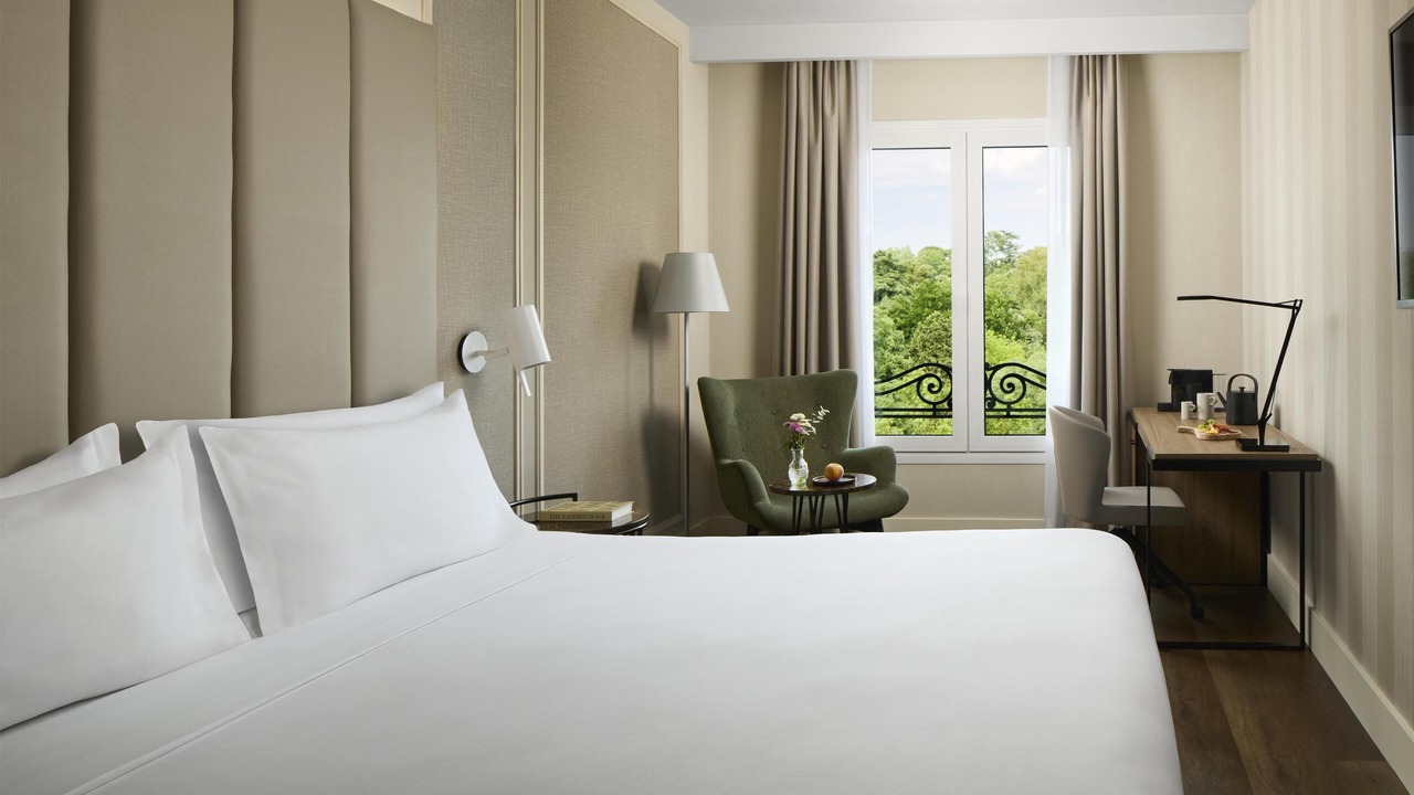 Photo of Bedroom in Golden Triangle of Art