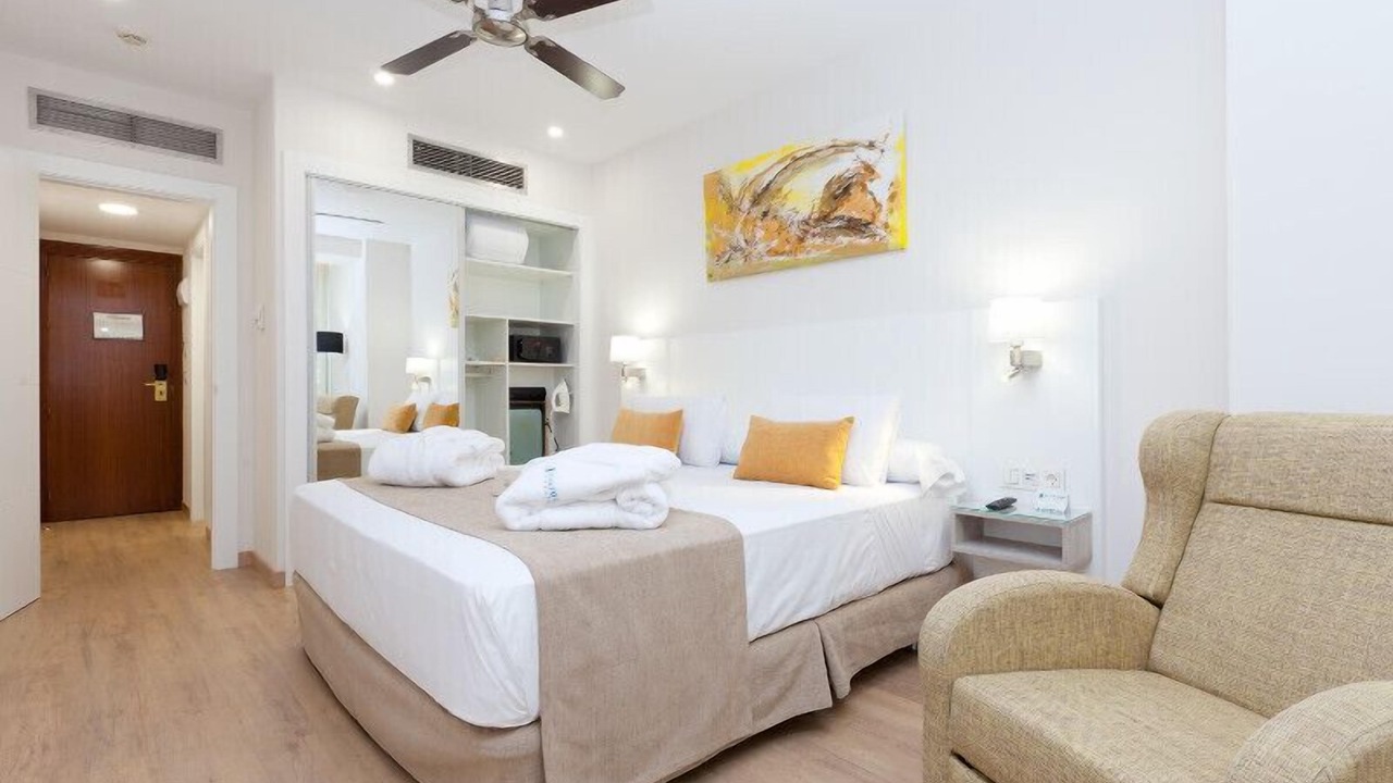 Photo of Bedroom in Alameda de Osuna