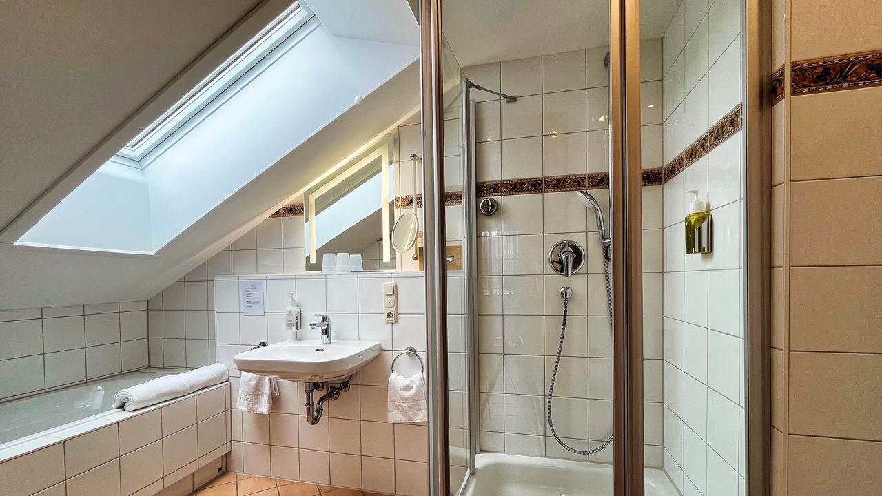 Photo of Bathroom in Horn