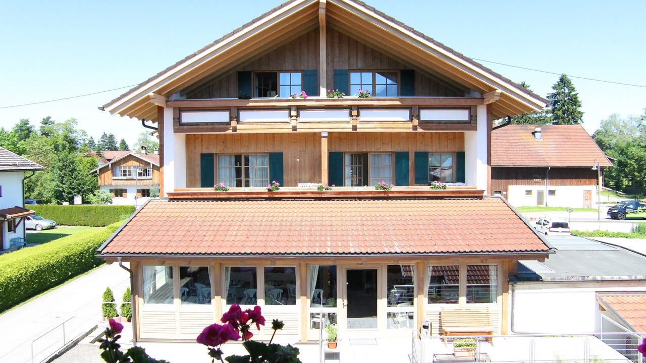 Photo of Outdoor in Horn