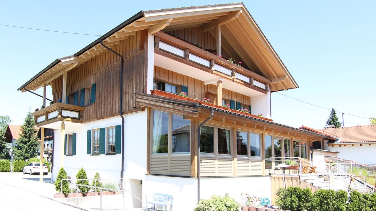 Photo of Outdoor in Horn