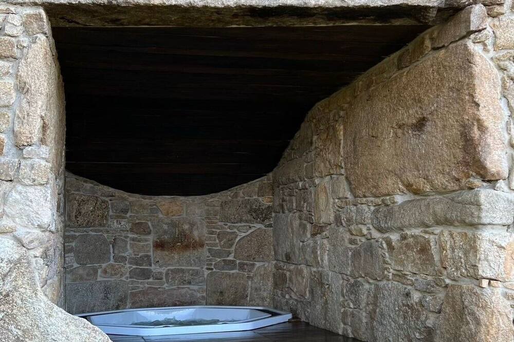 Photo of Bathroom in Santiago de Compostela Historic Centre