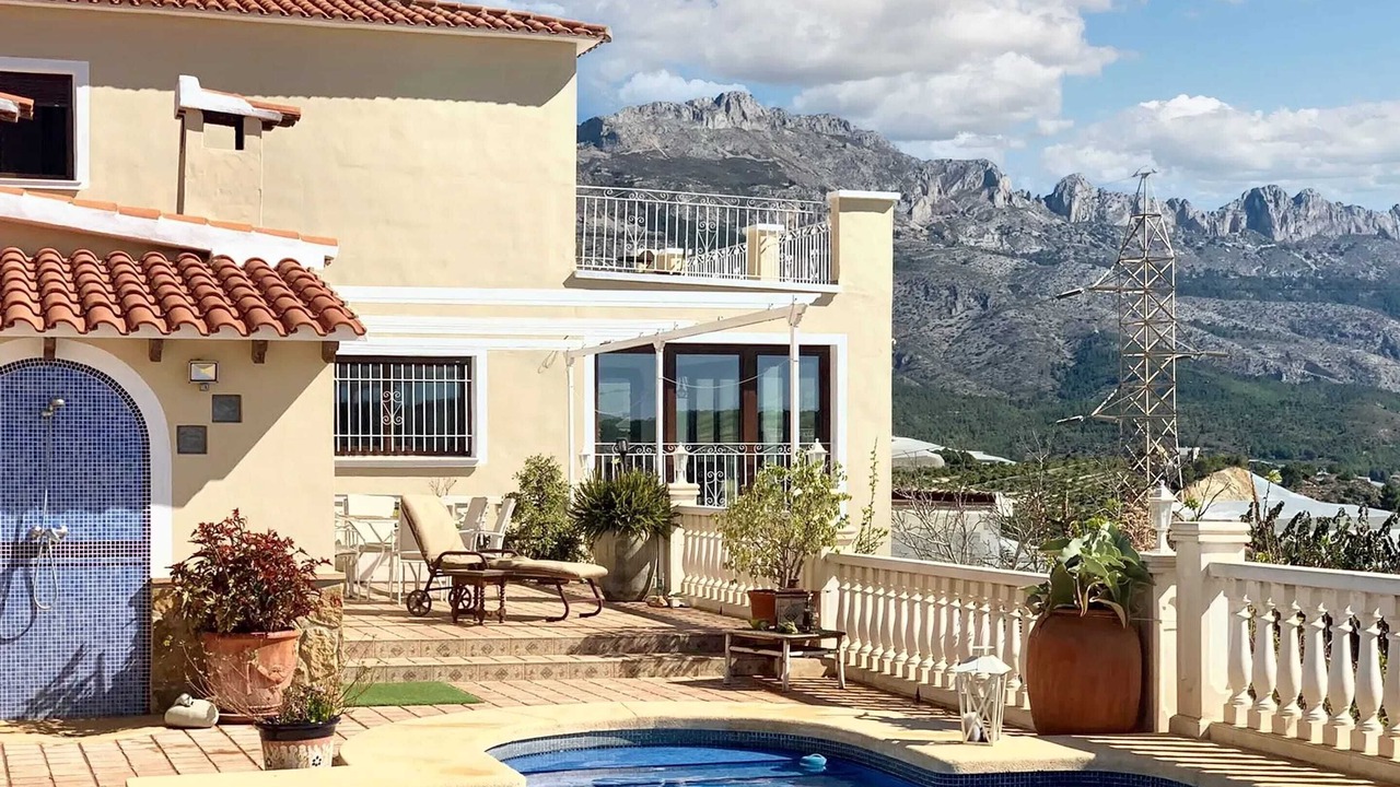 Photo of Outdoor in Callosa d' En Sarria