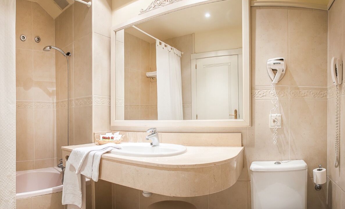 Photo of Bathroom in Llanes