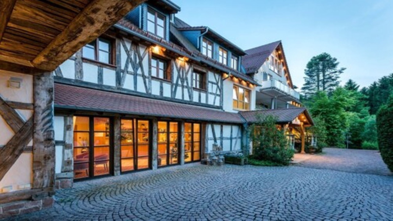 Photo of Buildings in Heimbuchenthal