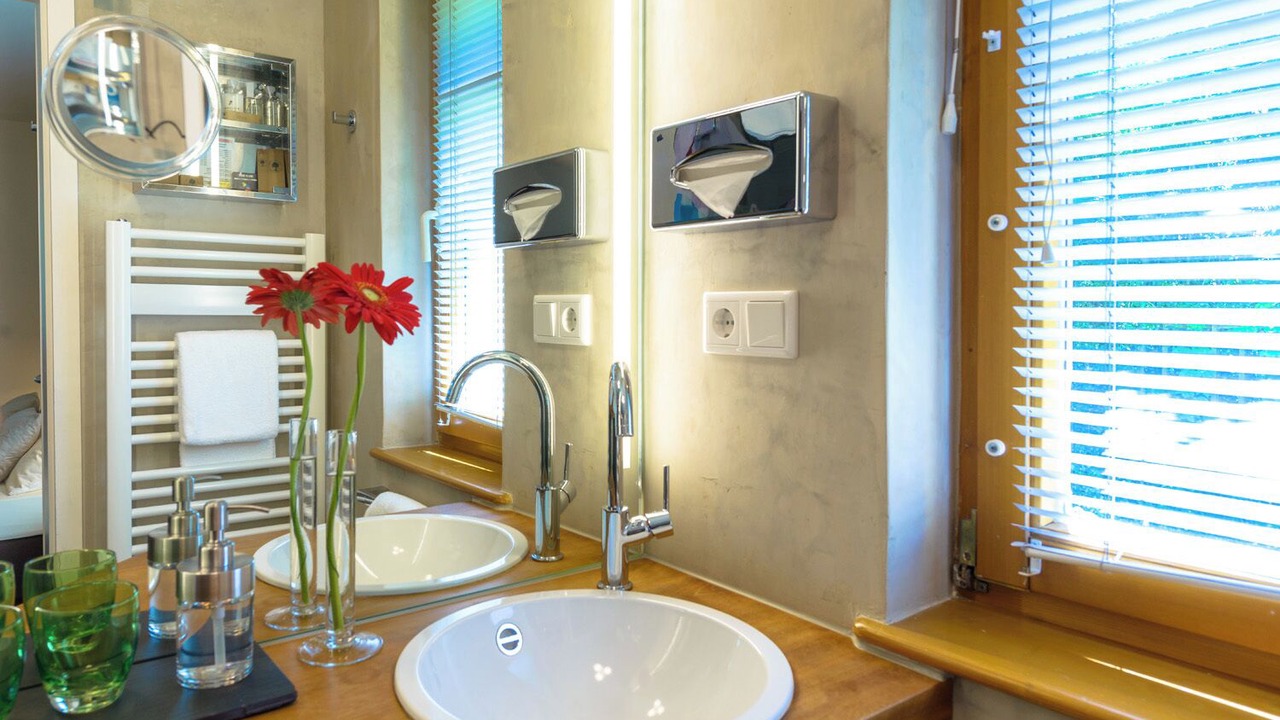 Photo of Bathroom in Nordwestliche Außenstadt