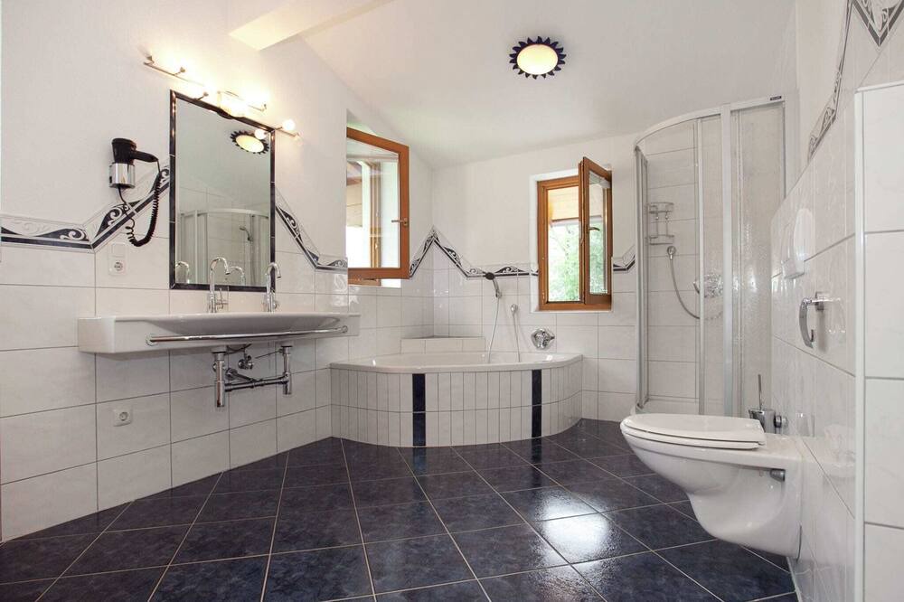 Photo of Bathroom in Mayrhofen