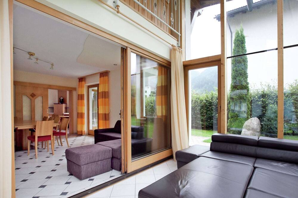 Photo of Livingroom in Mayrhofen
