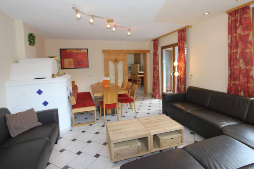 Photo of Livingroom in Mayrhofen