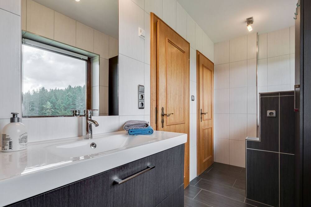 Photo of Bathroom in Viechtach