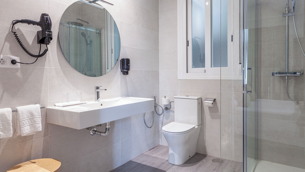 Photo of Bathroom in Golden Triangle of Art