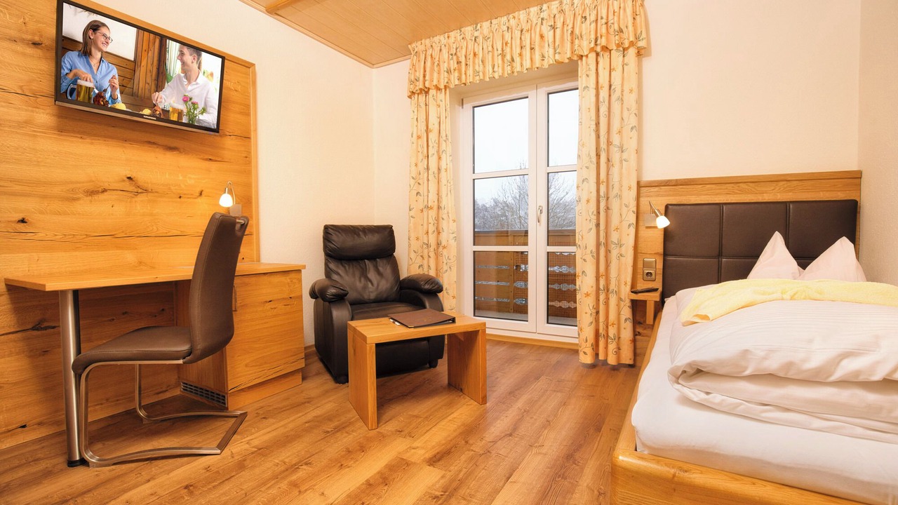Photo of Bedroom in Lam