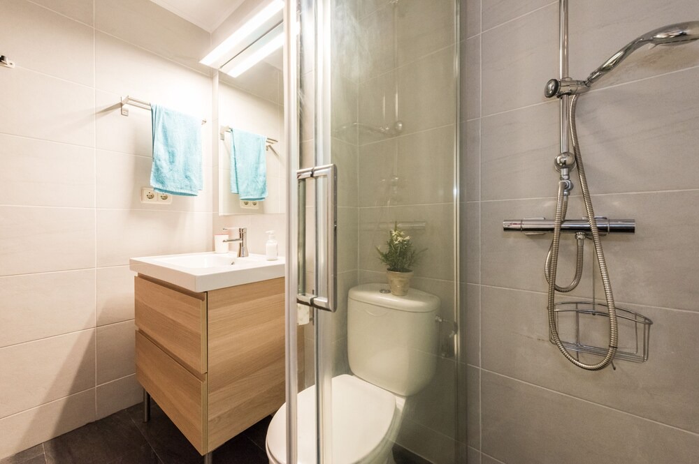 Photo of Bathroom in Embajadores