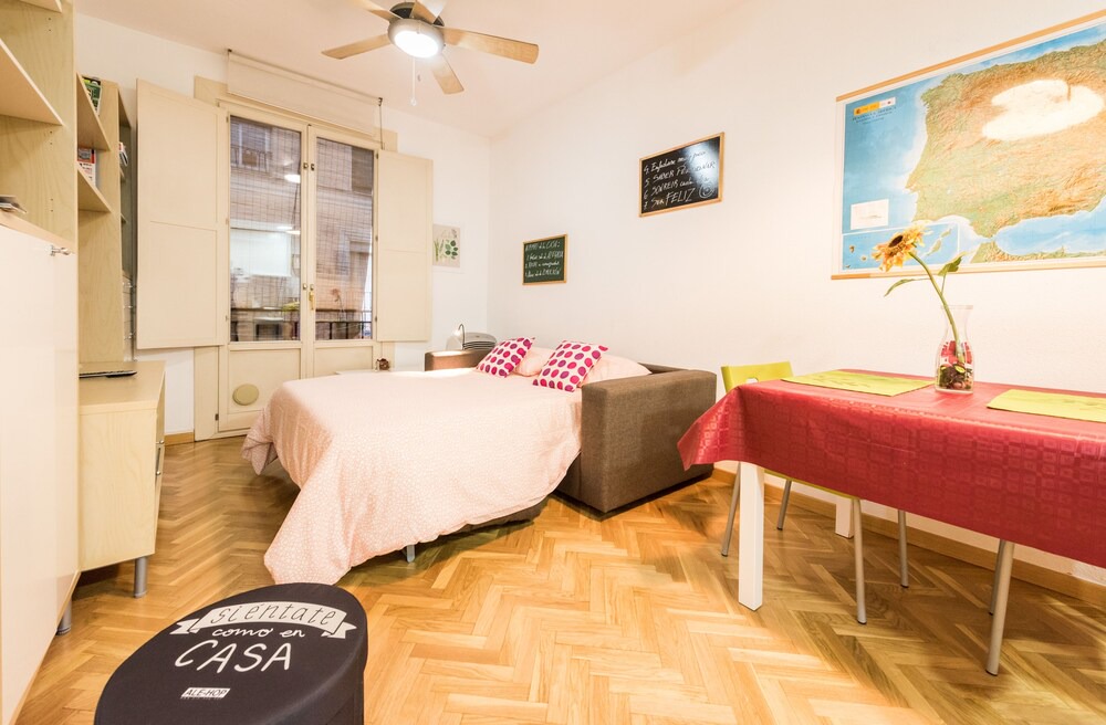 Photo of Bedroom in Embajadores