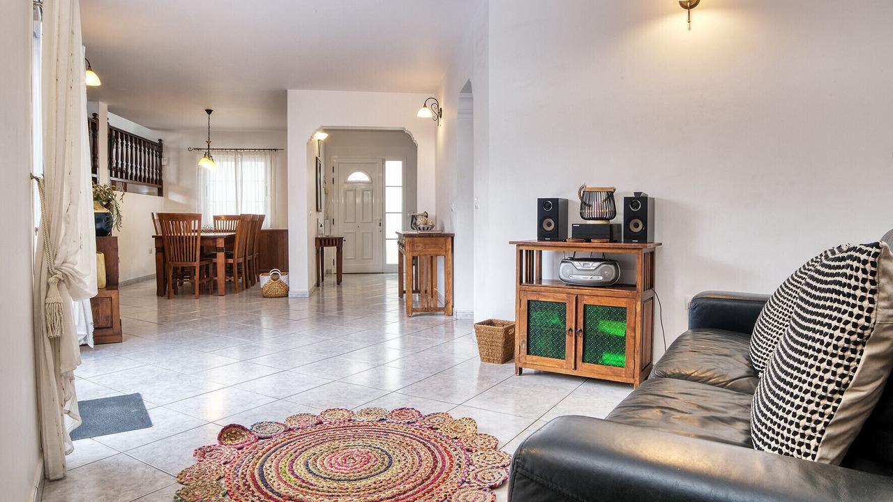 Photo of Livingroom in Tias