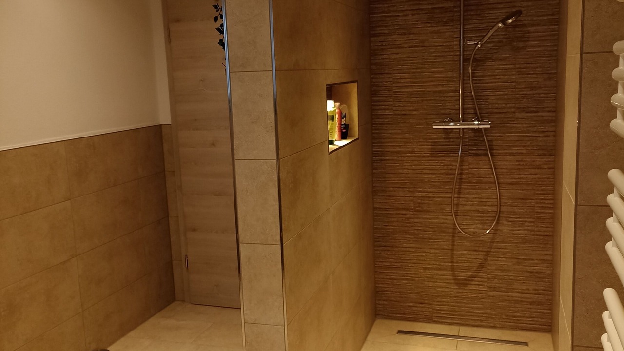 Photo of Bathroom in Ebing