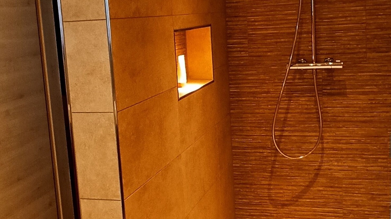 Photo of Bathroom in Ebing