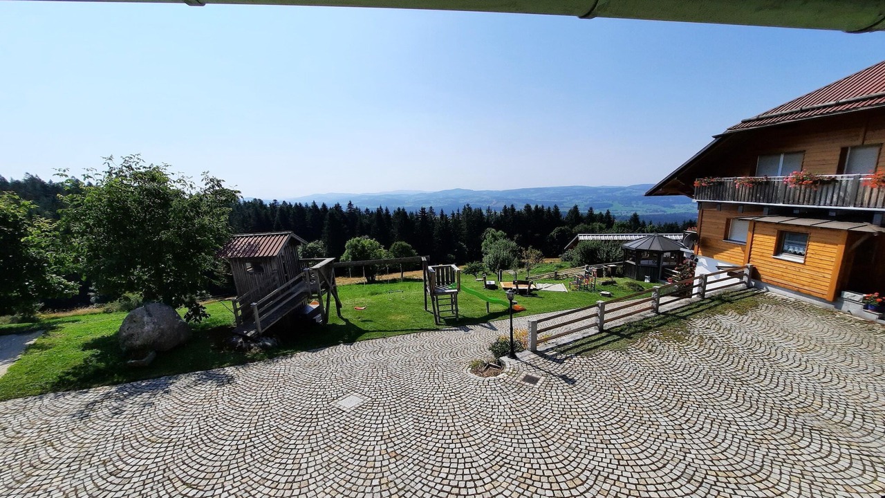 Photo of Others in Neureichenau