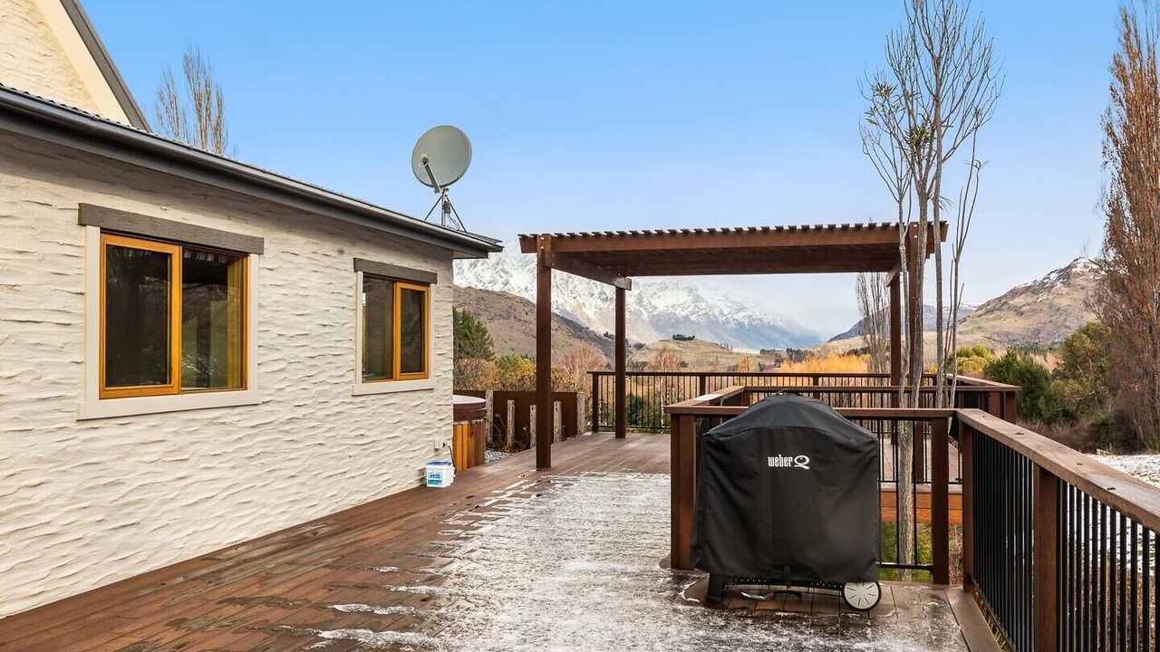 Photo of Outdoor in Dalefield