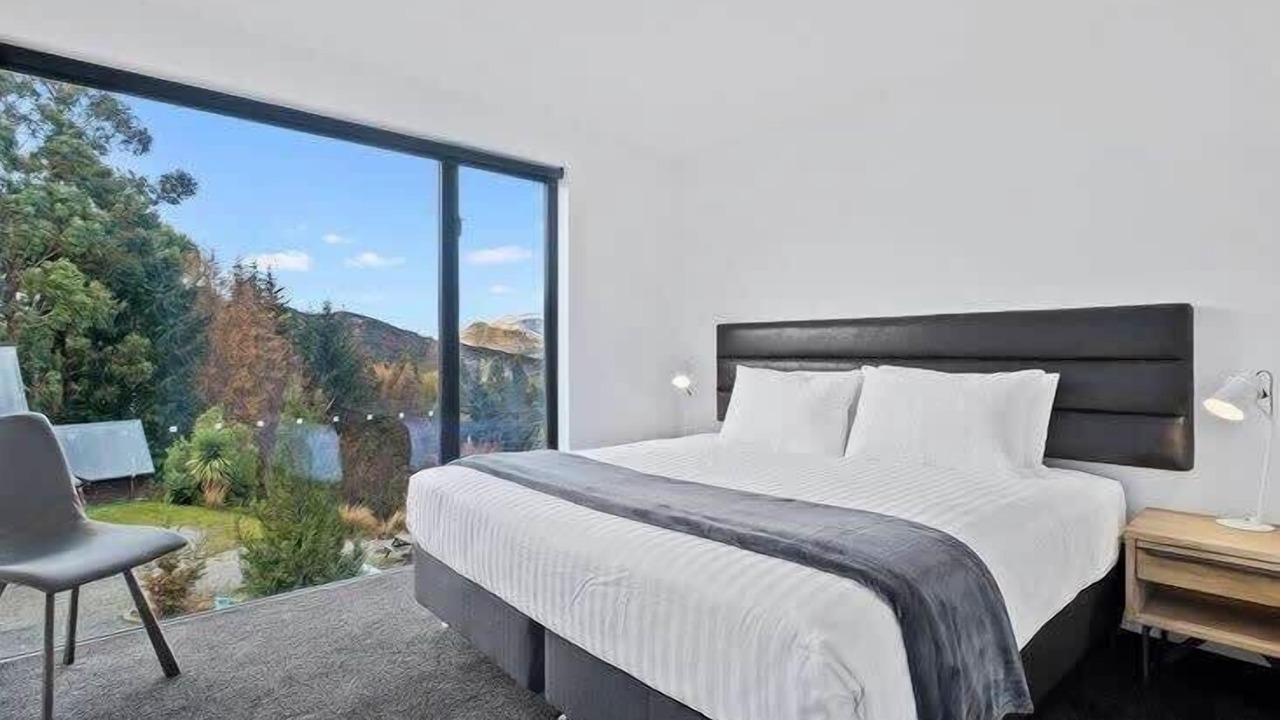 Photo of Bedroom in Arthur's Point