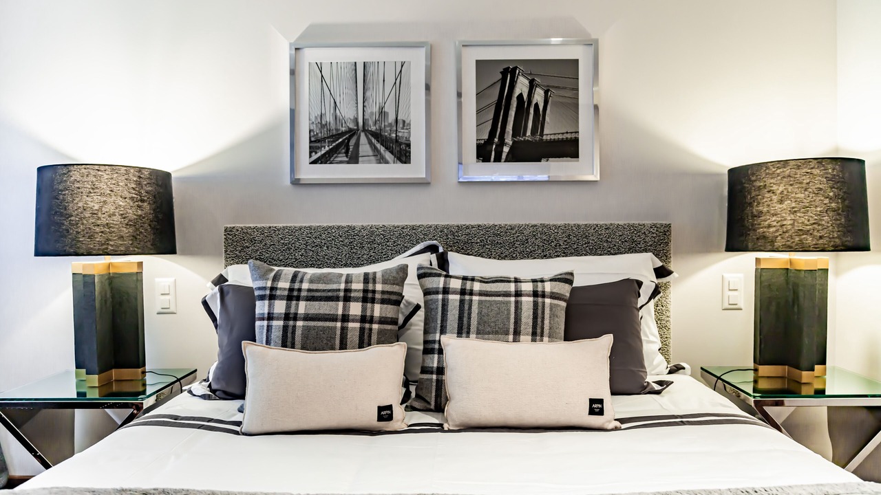 Photo of Bedroom in Lens
