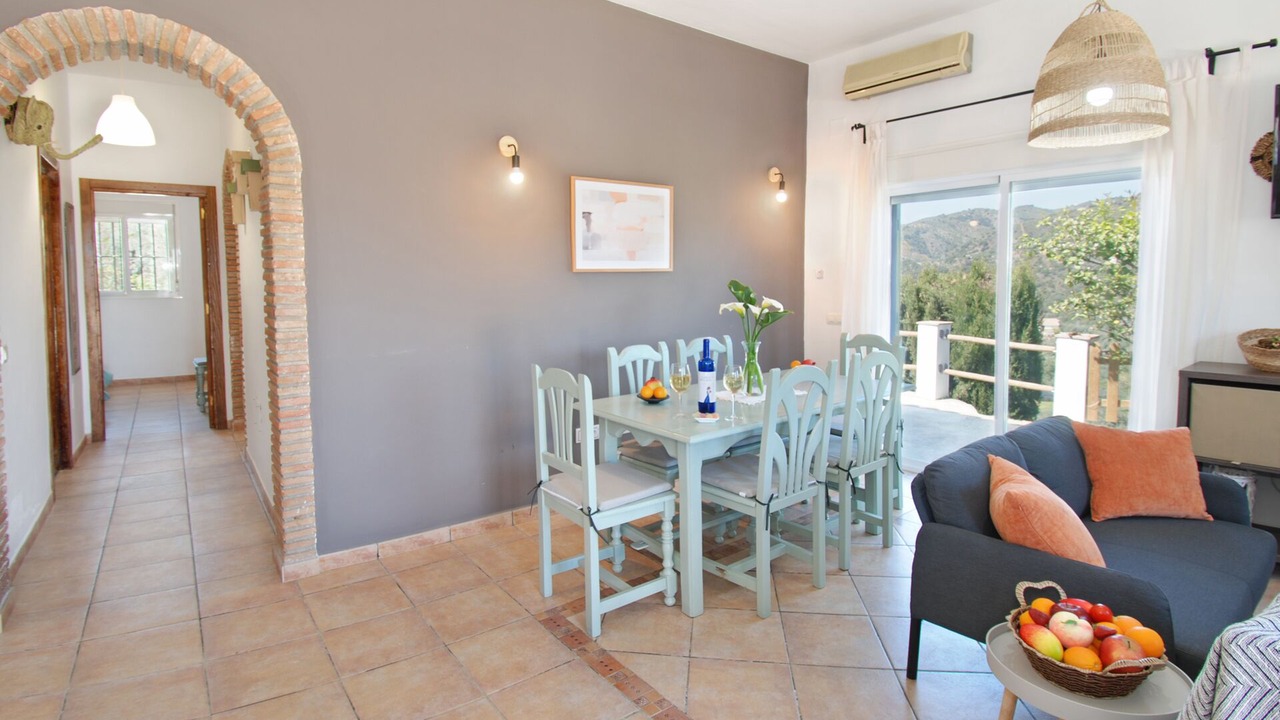 Photo of Others in Comares