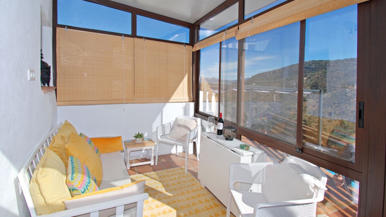 Photo of Livingroom in Comares