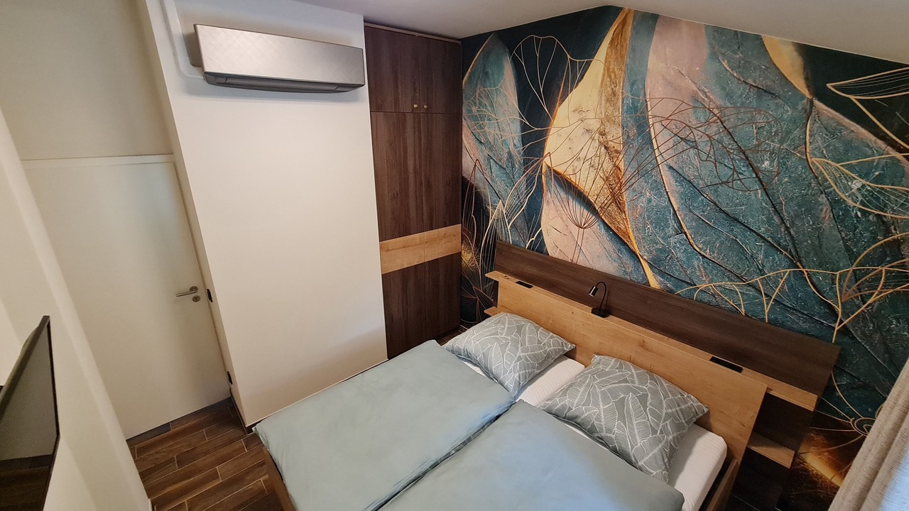 Photo of Bedroom in Roth