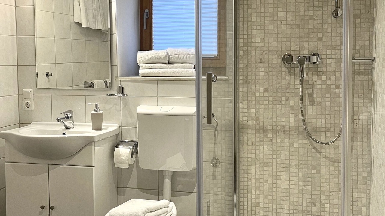 Photo of Bathroom in Abwinkl