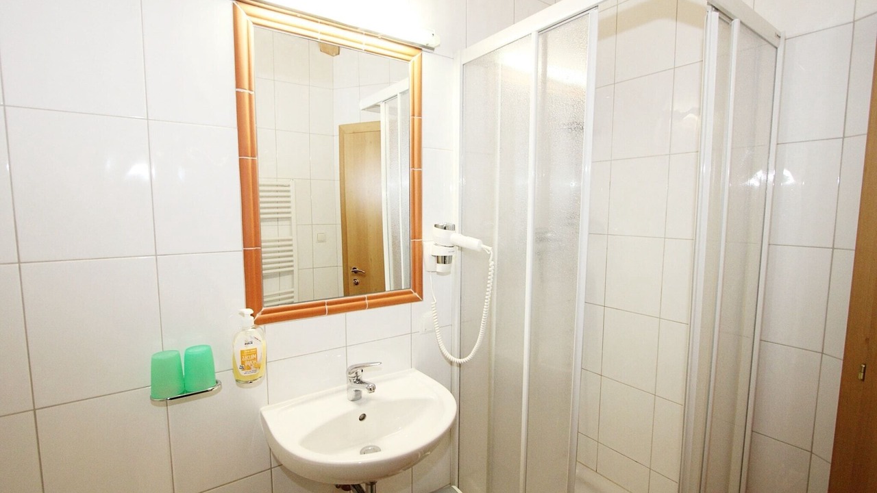 Photo of Bathroom in Huben