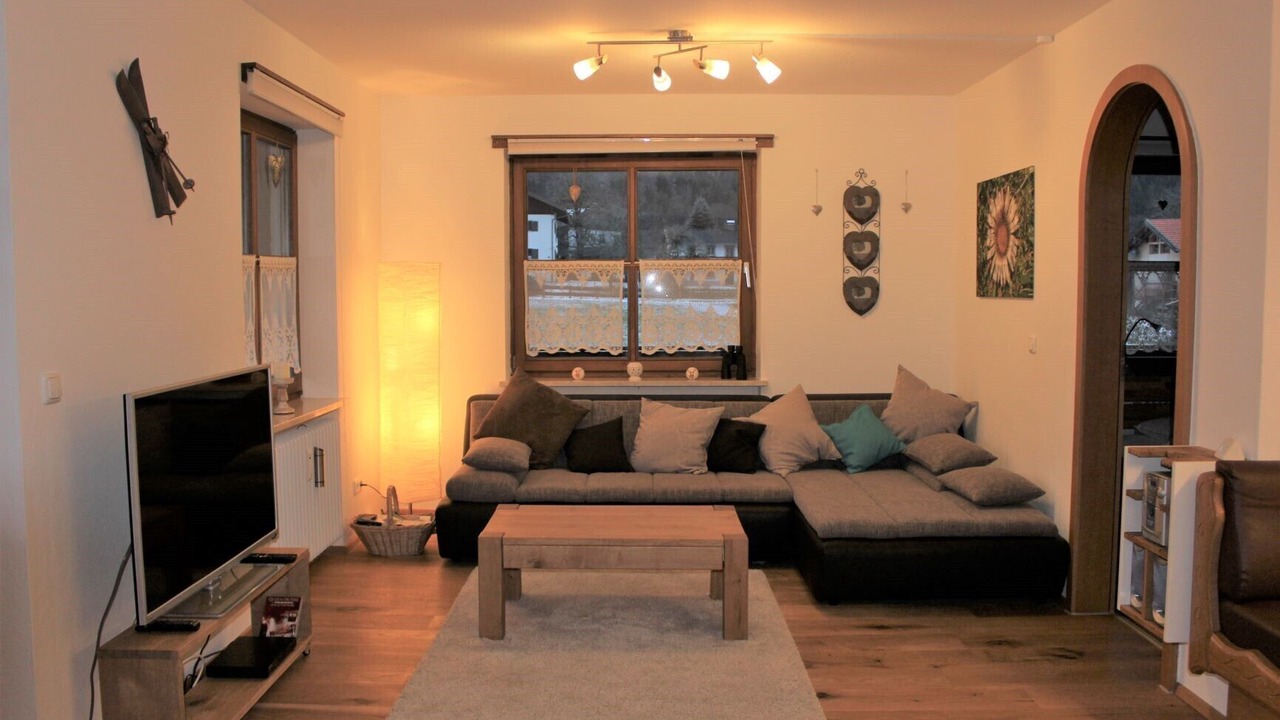 Photo of Livingroom in Ettenhausen