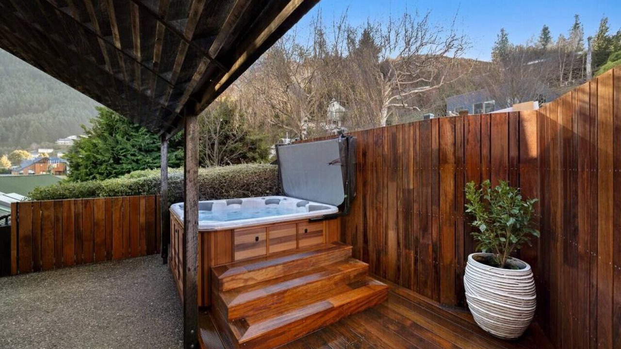 Photo of Outdoor in Sunshine Bay