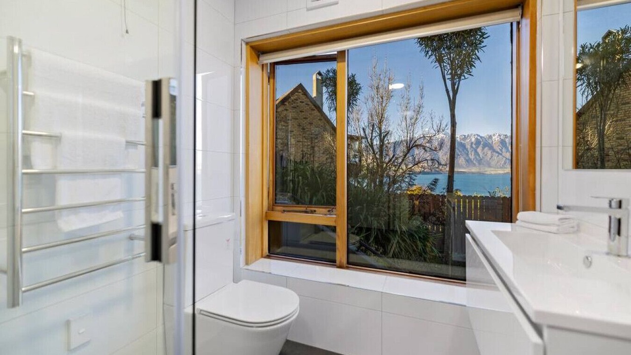 Photo of Bathroom in Sunshine Bay