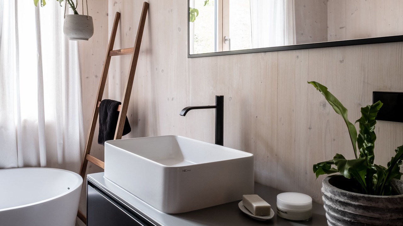 Photo of Bathroom in Schwanden