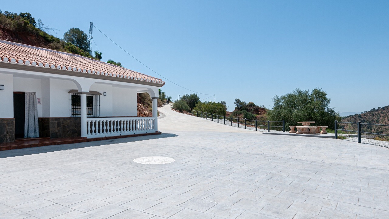 Photo of Outdoor in Almogia