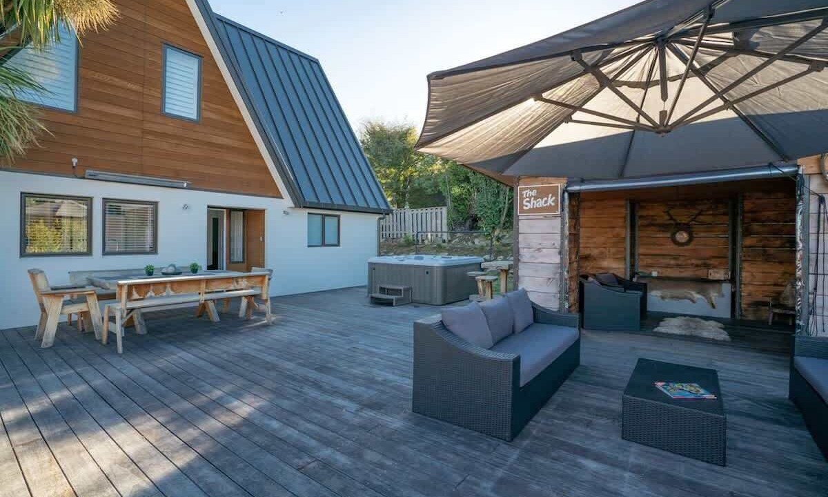 Photo of Outdoor in Kelvin Heights