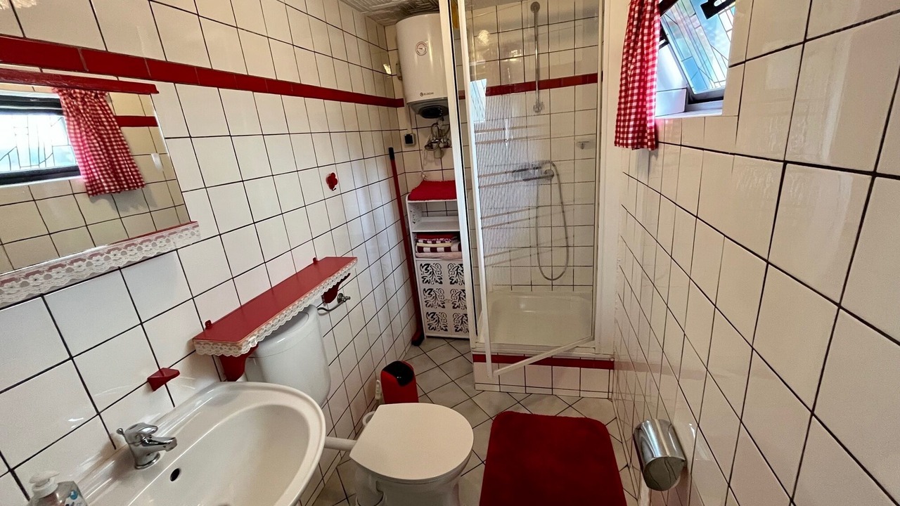 Photo of Bathroom in Prossen