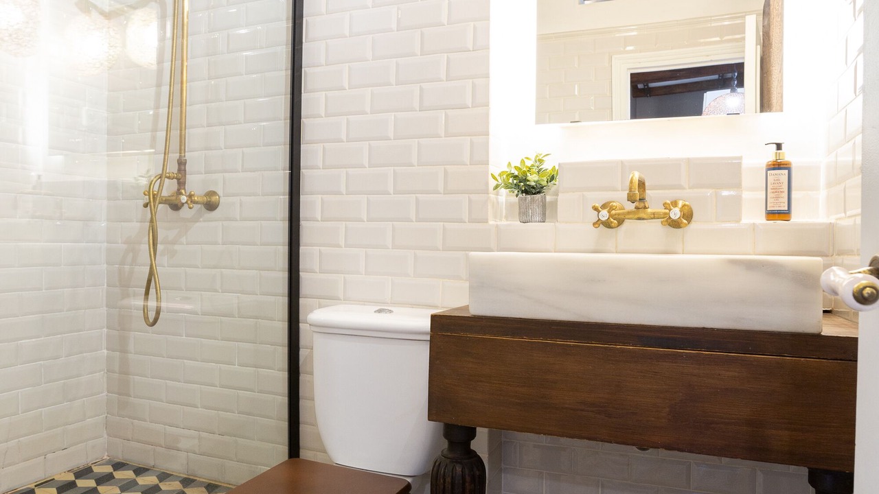 Photo of Bathroom in Literary Quarter